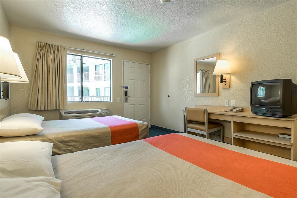 Motel 6-Buena Park, Ca - Knotts Berry Farm - Disneyland Ngoại thất bức ảnh