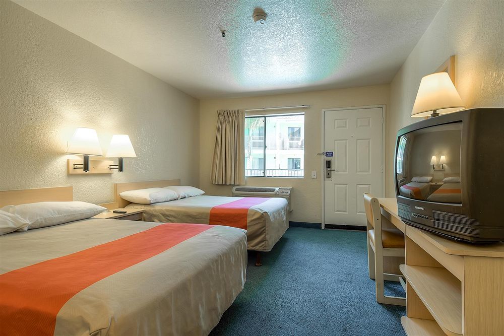 Motel 6-Buena Park, Ca - Knotts Berry Farm - Disneyland Ngoại thất bức ảnh