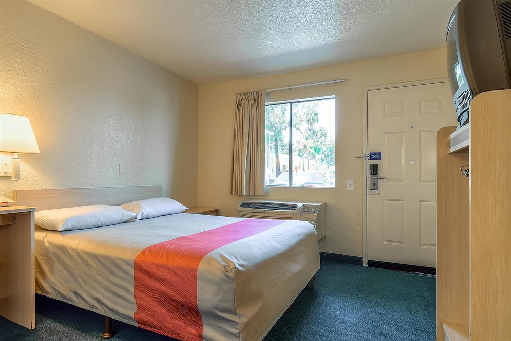 Motel 6-Buena Park, Ca - Knotts Berry Farm - Disneyland Ngoại thất bức ảnh
