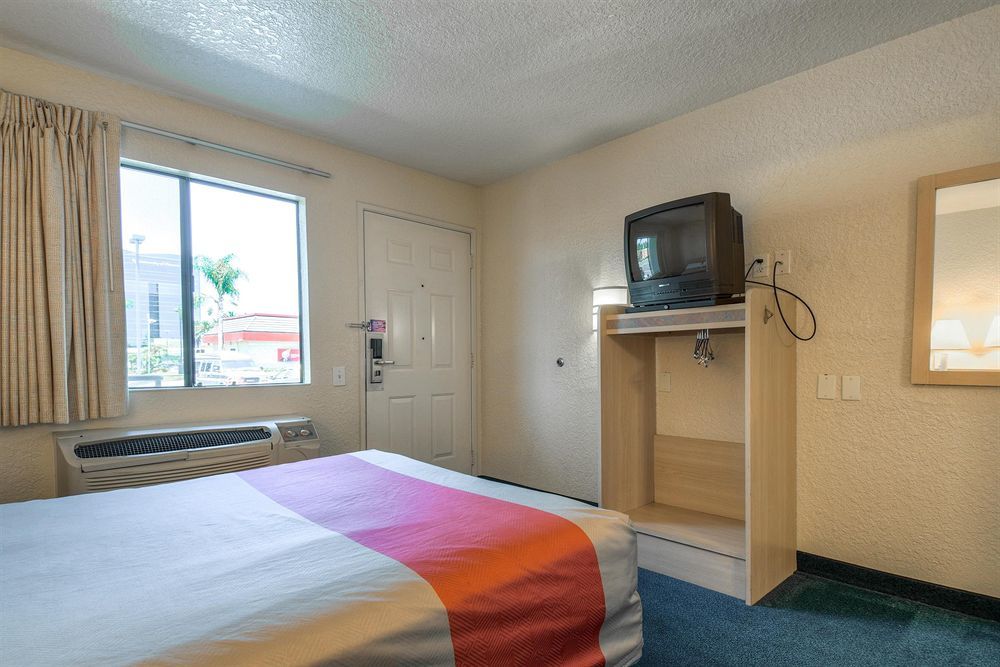 Motel 6-Buena Park, Ca - Knotts Berry Farm - Disneyland Ngoại thất bức ảnh
